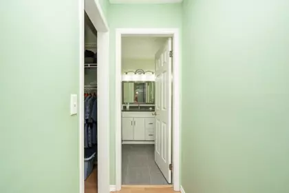 Entry Foyer Photo of 6982 128a Street, Surrey, BC