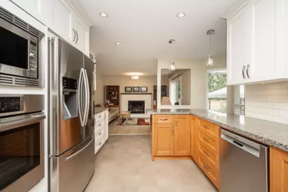 Kitchen Island Photo of 6982 128a Street, Surrey, BC