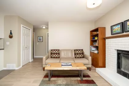Powder Room Photo of 6982 128a Street, Surrey, BC