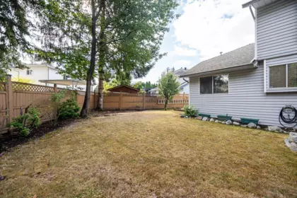 Swimming Pool Photo of 6982 128a Street, Surrey, BC