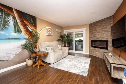 303 33464 George Ferguson Way, Abbotsford, BC, Abbotsford — Apartment/Condo for sale