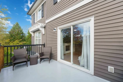 Front Yard Photo of 17 19572 Fraser Way, Pitt Meadows, BC