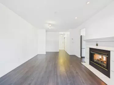 215 12931 Railway Ave Avenue, Richmond, BC, Richmond — Apartment/Condo for sale