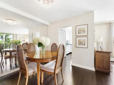 302 1390 Duchess Avenue, West Vancouver, BC, West vancouver — Apartment/Condo for sale