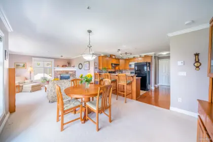 211 8955 Edward Street, Chilliwack, BC, Chilliwack — Apartment/Condo for sale