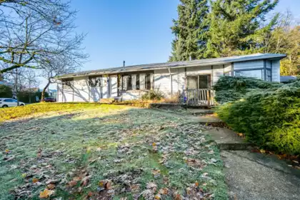 5001 205a Street, Langley, BC, Langley — Single Family Residence for sale