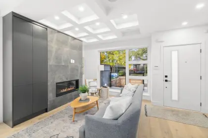 1174 E 26th Avenue, Vancouver, BC, Vancouver — Half Duplex for sale
