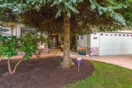 1859 140a Street, Surrey, BC, Surrey — Single Family Residence for sale