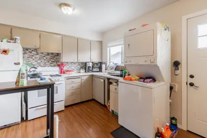 10700 Aragon Road, Richmond, BC, Richmond — Single Family Residence for sale