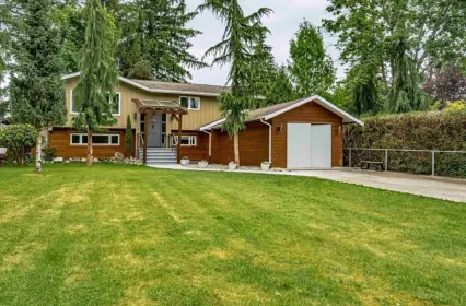 9206 Wright Street, Langley, BC, Langley — Single Family Residence for sale