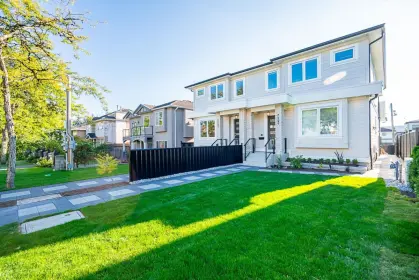 7529 Mary Avenue, Burnaby, BC, Burnaby — Half Duplex for sale