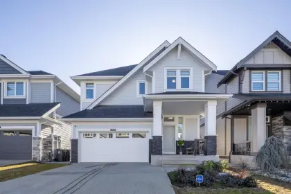 20508 77b Avenue, Langley, BC, Langley — Single Family Residence for sale