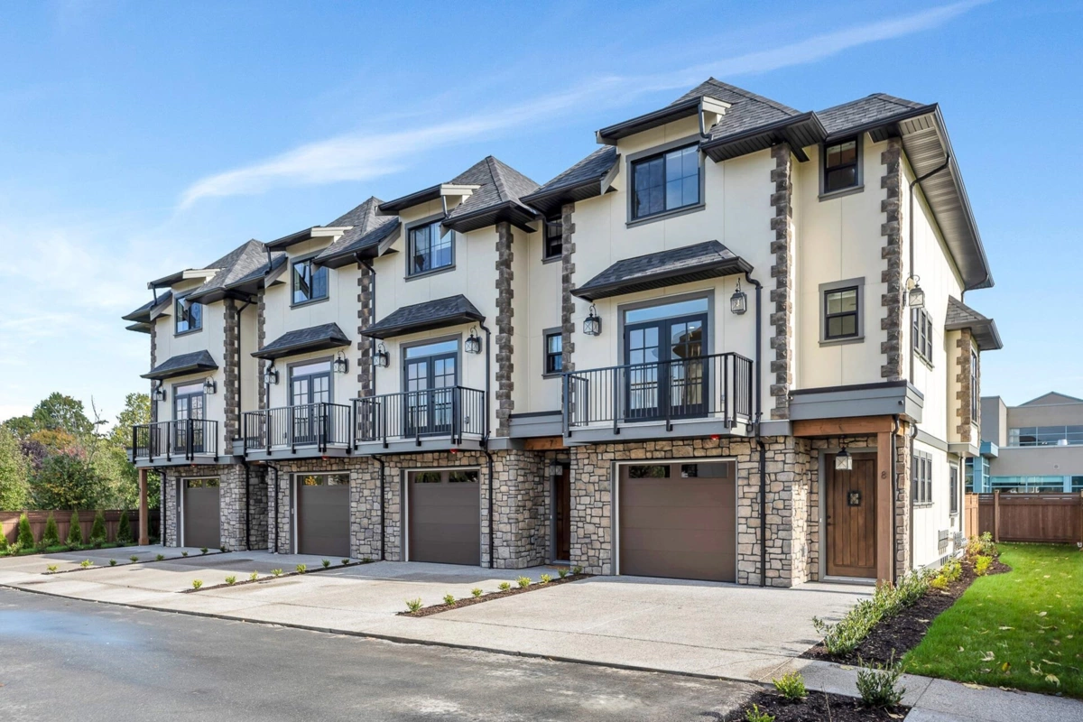 Exterior Front Photo of 6 6590 Fern Street, Chilliwack, BC