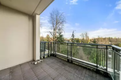 Backyard Photo of 402 568 Waters Edge Crescent, West Vancouver, BC