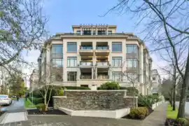 402 568 Waters Edge Crescent, West Vancouver, BC