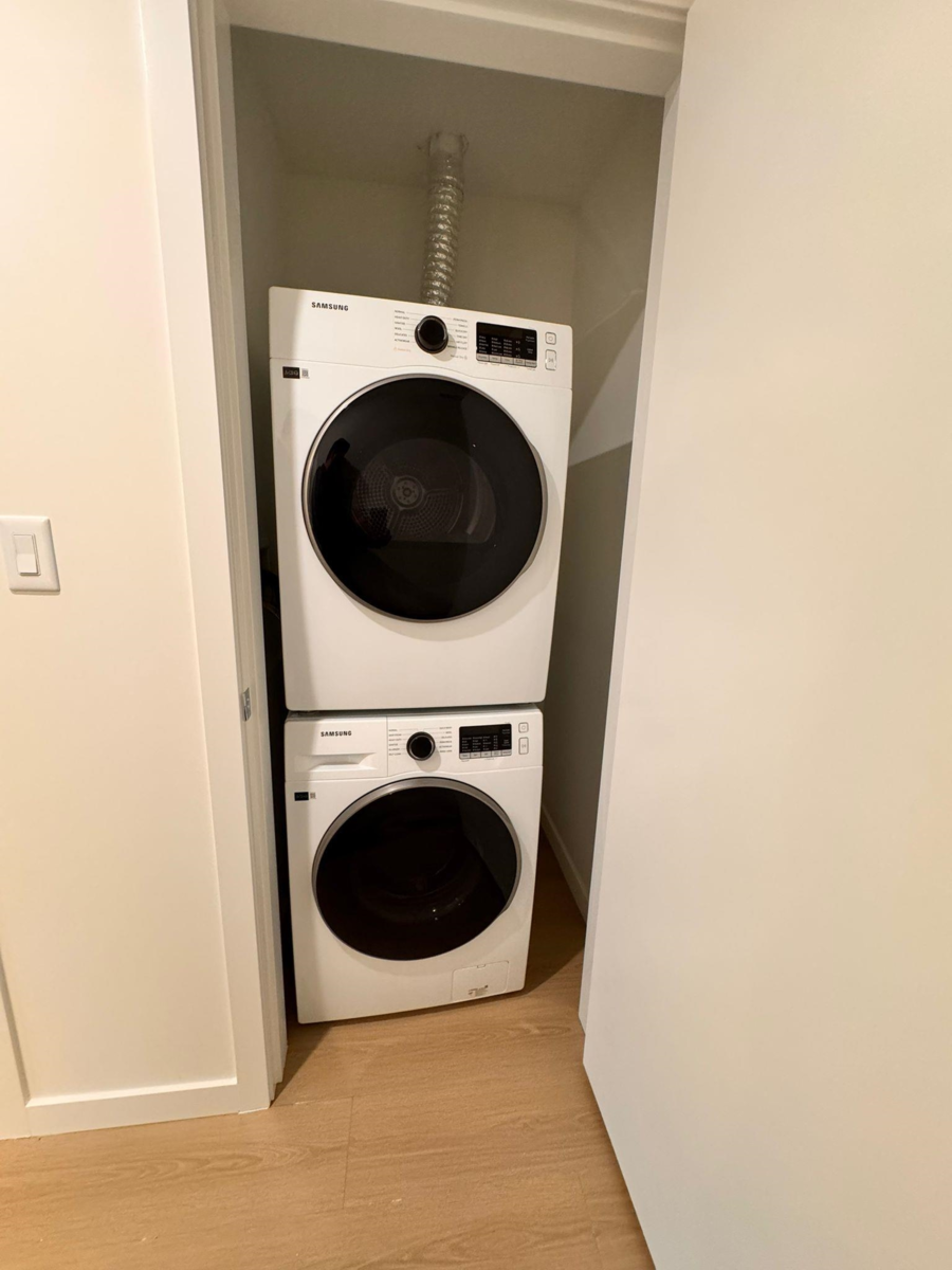 Dining Area Photo of 424 10828 139a Street, Surrey, BC