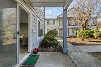 4 46260 Harford Street, Chilliwack, BC, Chilliwack — Apartment/Condo for sale