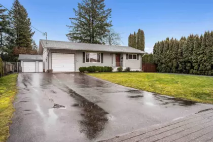 45468 Crescent Drive, Chilliwack, BC, Chilliwack — Single Family Residence for sale