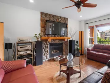 341 Chestnut Avenue, Harrison Hot Springs, BC, Harrison hot springs — Single Family Residence for sale