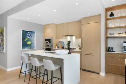 717 6036 Gray Avenue, Vancouver, BC, Vancouver — Apartment/Condo for sale