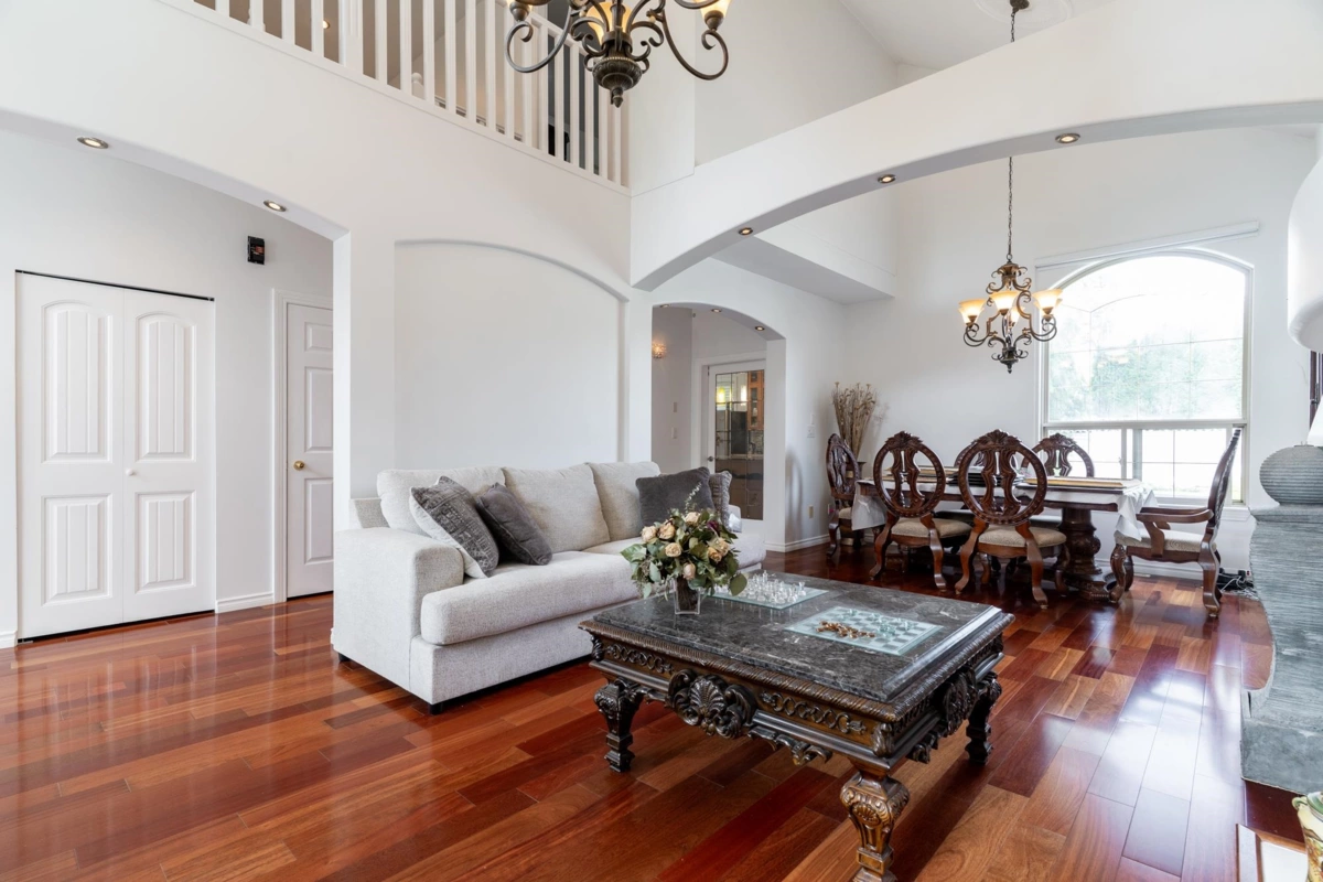 Kitchen Island Photo of 8327 169a Street, Surrey, BC