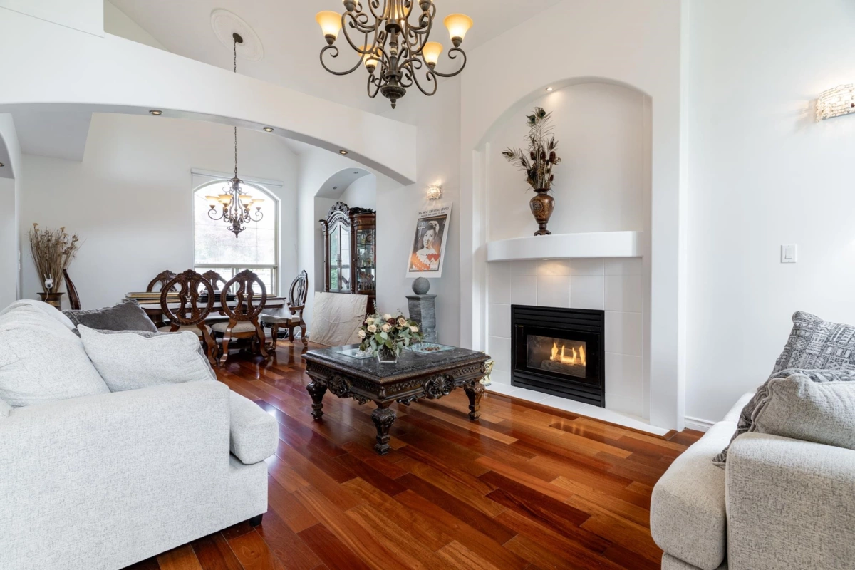 Kitchen Photo of 8327 169a Street, Surrey, BC