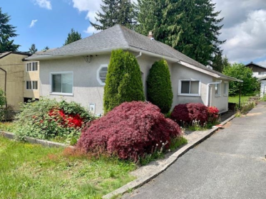 328 Begin Street, Coquitlam, BC, Maillardville — 2 bed single family residence for sale
