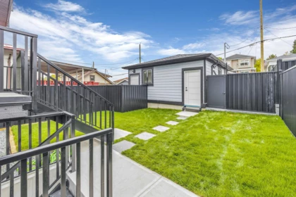 3440 E 4th Avenue, Vancouver, BC, Vancouver — Half Duplex for sale