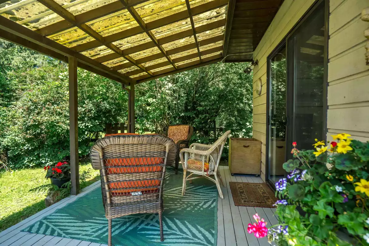 Guest Bathroom Photo of 333 224 Street, Langley, BC