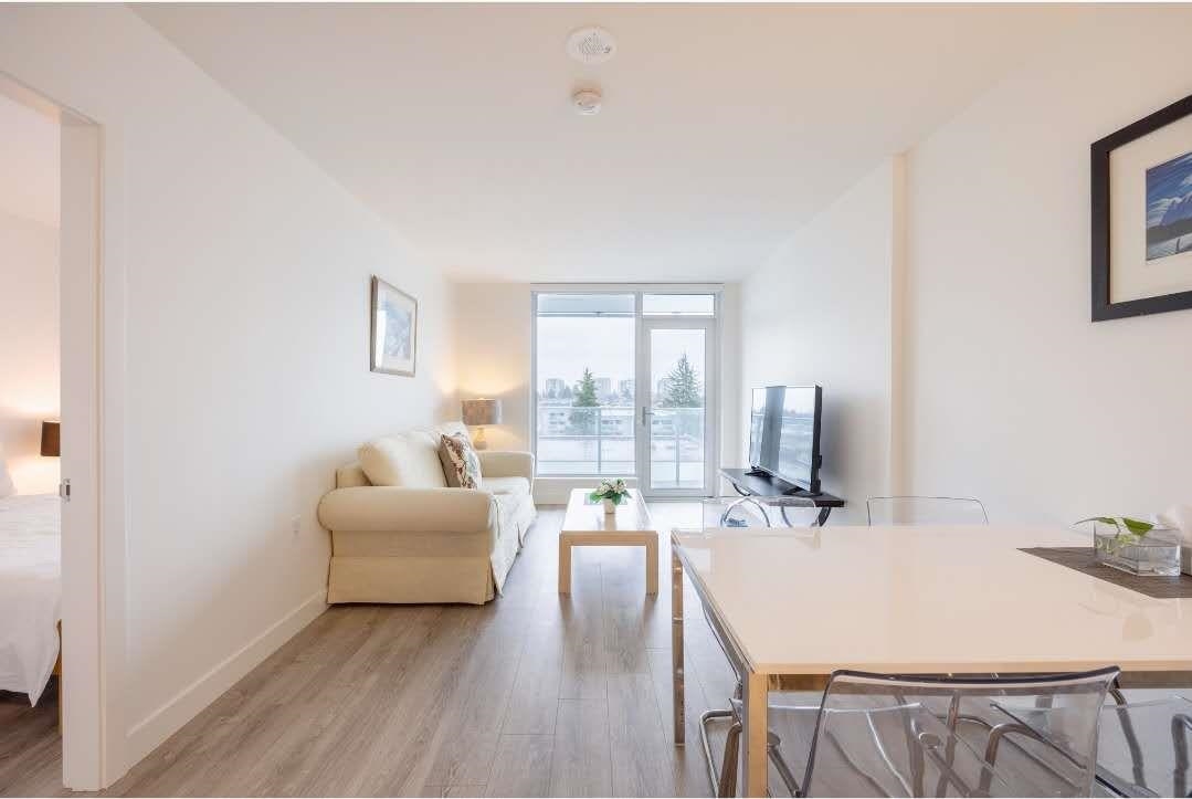 Family Room Photo of 620 6328 No. 3 Road, Richmond, BC