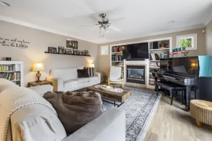 21670 Maxwell Crescent, Langley, BC, Langley — Single Family Residence for sale