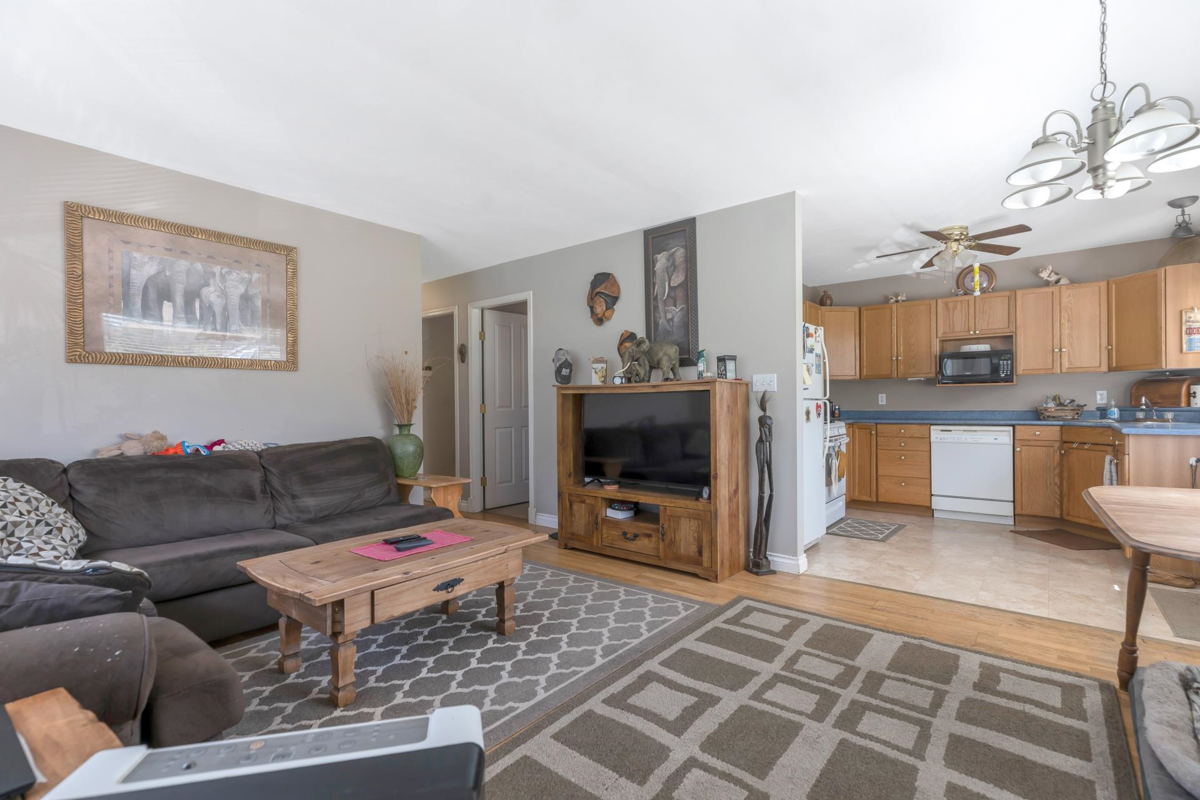 Entry Foyer Photo of 3850 Boundary Road, Yarrow, BC