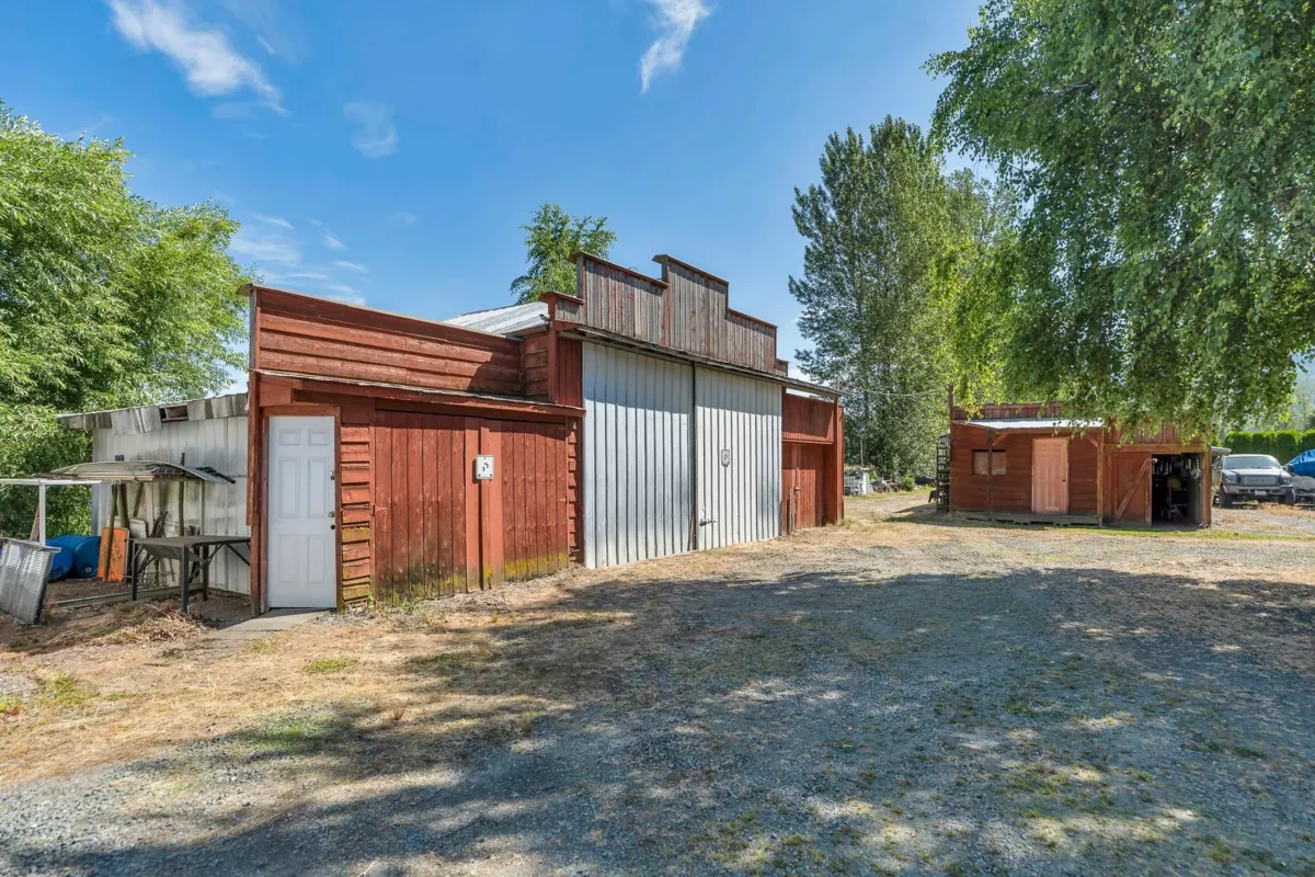 Outdoor Kitchen Photo of 3850 Boundary Road, Yarrow, BC
