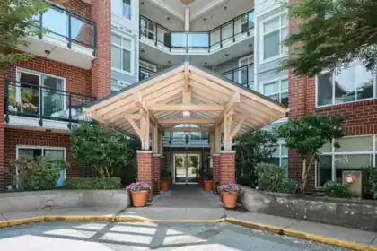 215 11950 Harris Road, Pitt Meadows, BC, Pitt Meadows — Apartment/Condo for sale