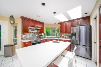 Breakfast Nook Photo of 15007 75 Avenue, Surrey, BC