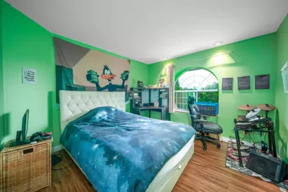 Hallway Photo of 15007 75 Avenue, Surrey, BC