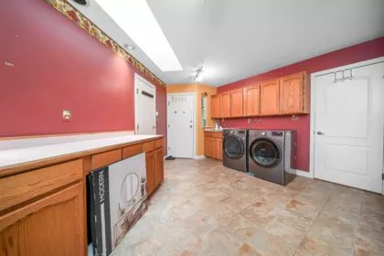 Laundry Room Photo of 15007 75 Avenue, Surrey, BC