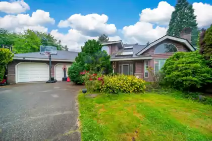 Outdoor Patio Photo of 15007 75 Avenue, Surrey, BC