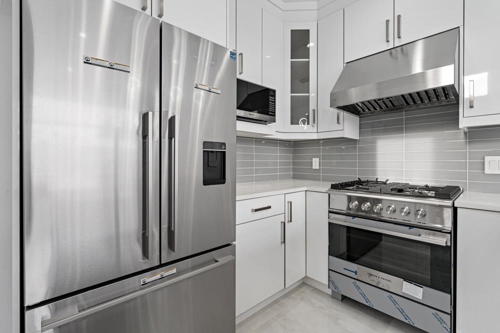 Breakfast Nook Photo of 6751 Knight Street, Vancouver, BC