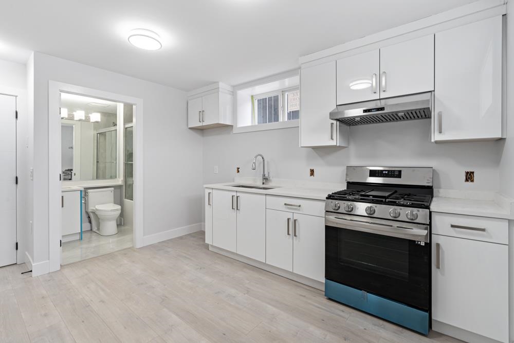 Garden / Landscaping Photo of 6751 Knight Street, Vancouver, BC