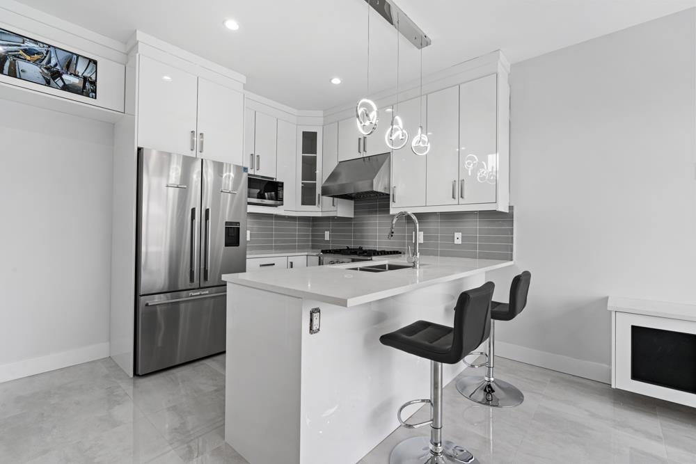 Kitchen Island Photo of 6751 Knight Street, Vancouver, BC