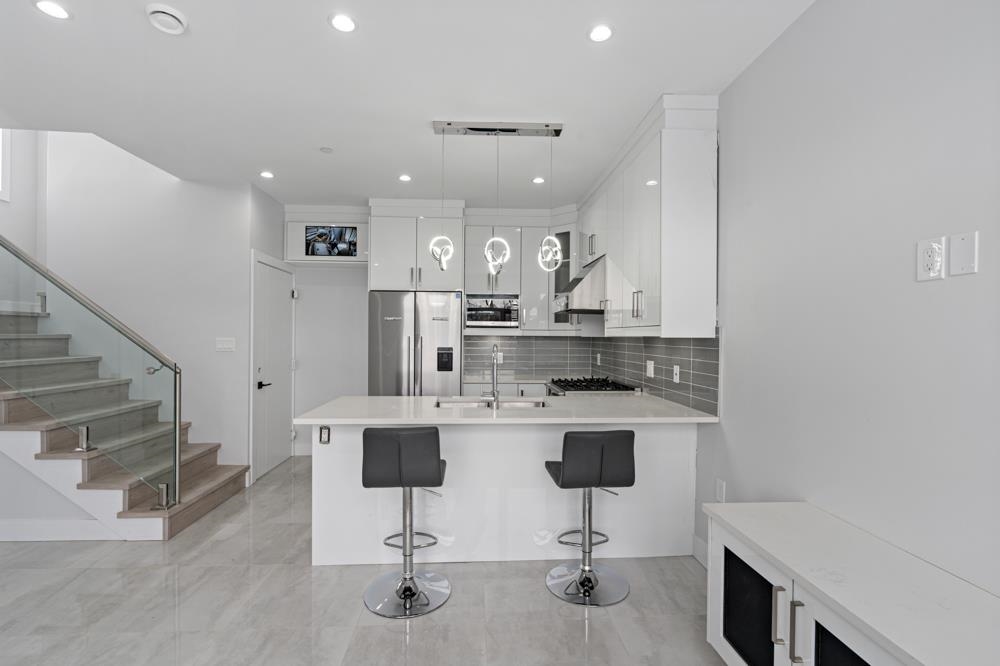 Kitchen Photo of 6751 Knight Street, Vancouver, BC