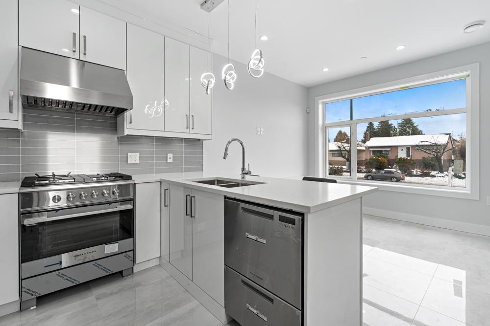 Primary Bedroom Photo of 6751 Knight Street, Vancouver, BC