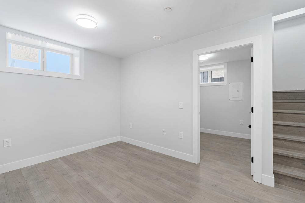 Swimming Pool Photo of 6751 Knight Street, Vancouver, BC