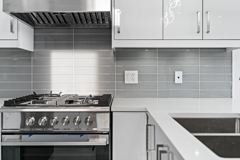 Walk-In Closet Photo of 6751 Knight Street, Vancouver, BC