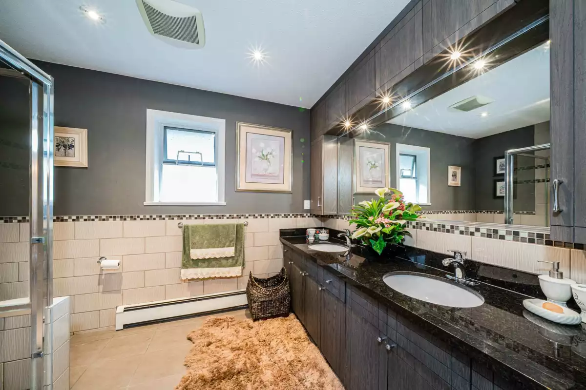 Backyard Photo of 6336 Wiltshire Street, Vancouver, BC