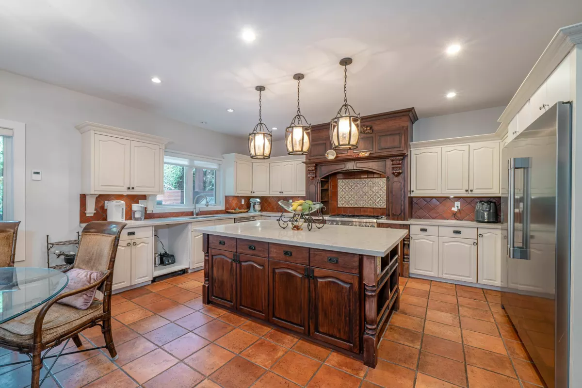 Breakfast Nook Photo of 6336 Wiltshire Street, Vancouver, BC