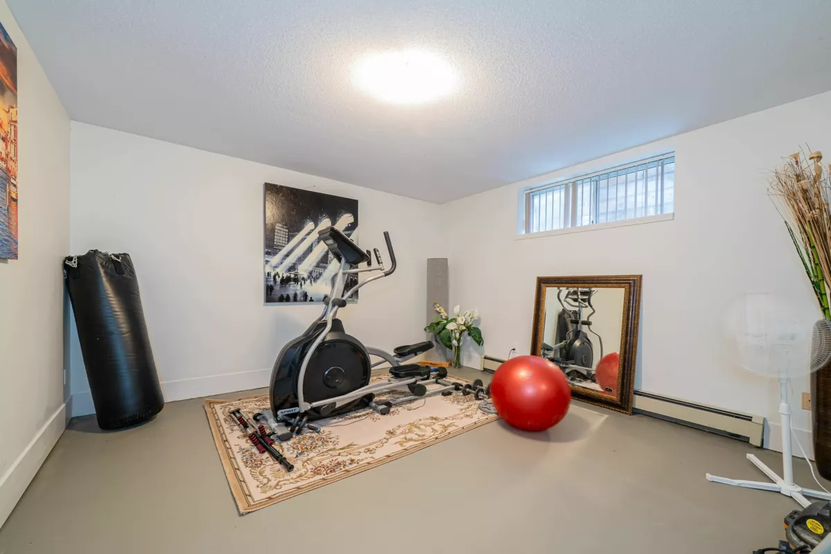 Outdoor Deck Photo of 6336 Wiltshire Street, Vancouver, BC