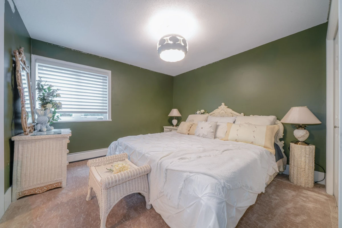 Swimming Pool Photo of 6336 Wiltshire Street, Vancouver, BC