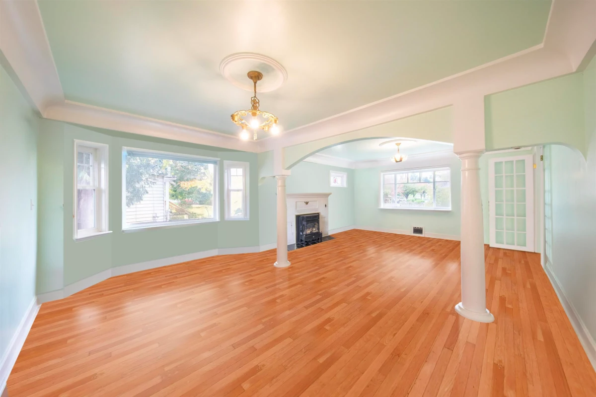 Family Room Photo of 831 Second Street, New Westminster, BC